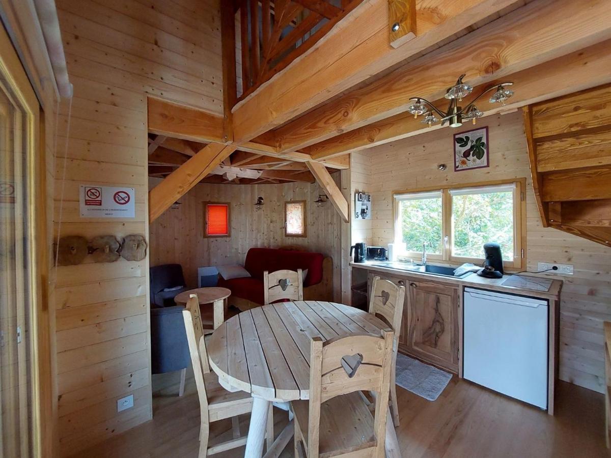Roulottes Au Pied Du Vercors Сан-Жан-ан-Ройан Екстериор снимка